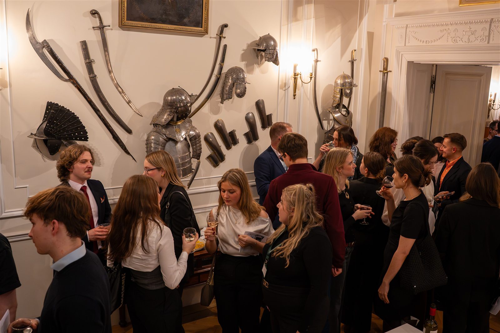 Guests networking among the collections of the Polish Institute and Sikorski Museum